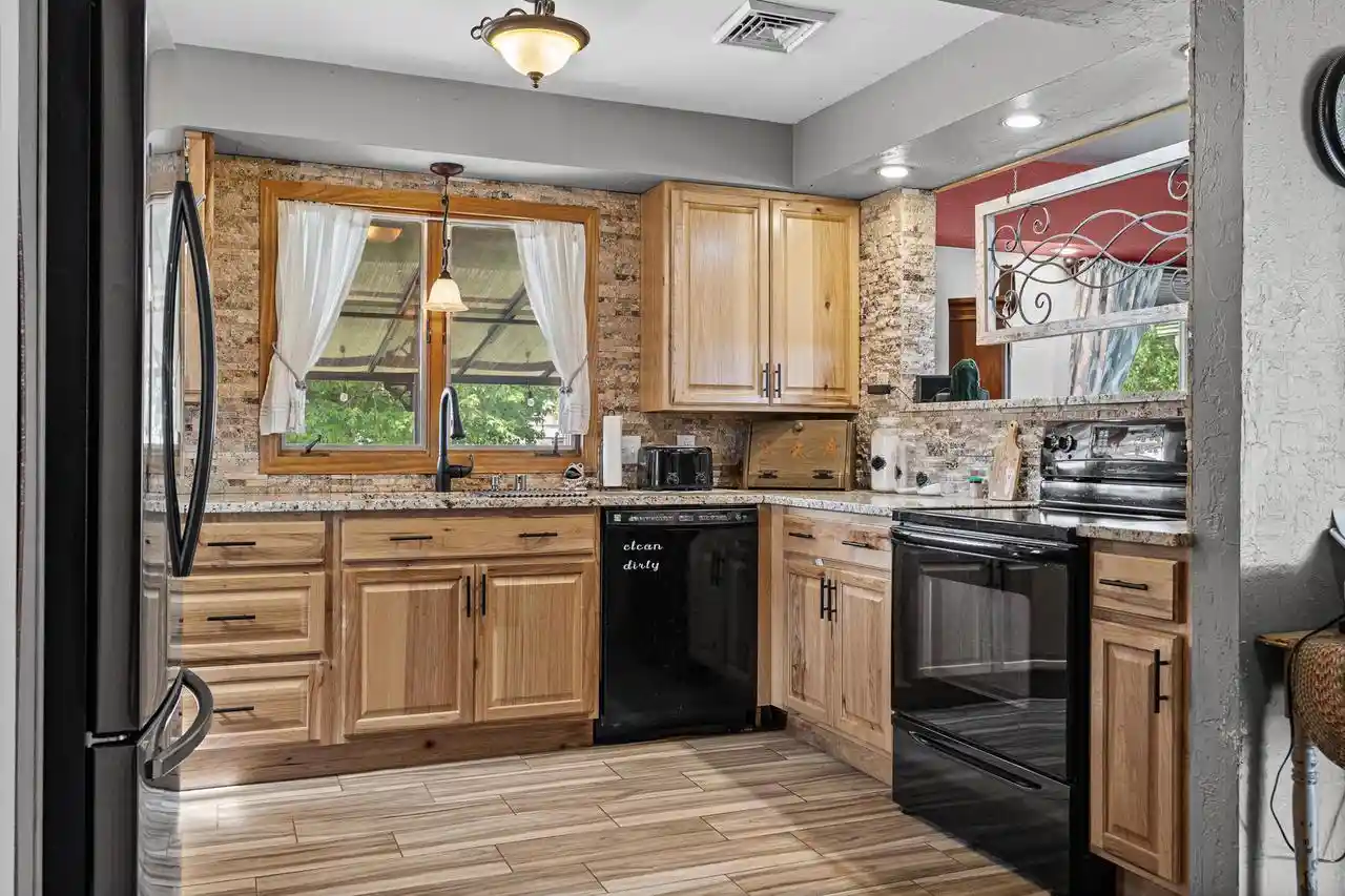 Photo 4 of Single family home for sale at 407 Long Coulee Rd, Holmen, WI 54636 | MLS# 1981337 | Listing updated on 2026-09-19