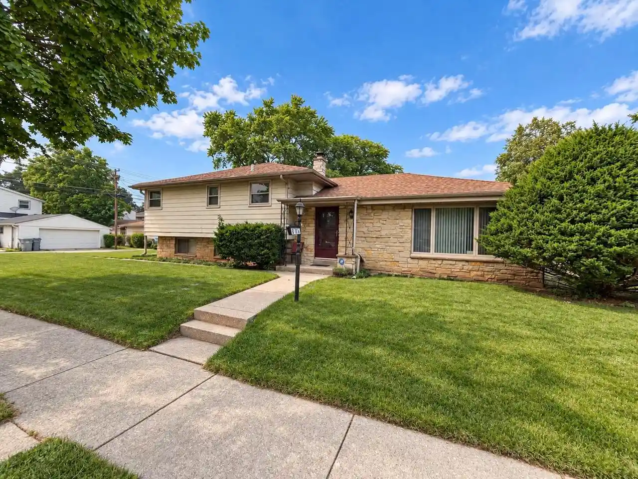 Photo 1 of Single family home for sale at 8706 W Courtland Ave, Milwaukee, WI 53225 | MLS# 1981339 | Listing updated on 2026-09-18