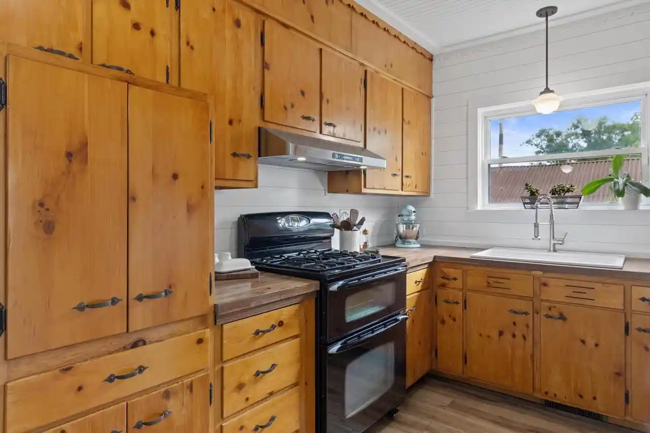 Photo 2 of Single family home for sale at 409 W Clark St, Jefferson, WI 53549 | MLS# 1981347 | Listing updated on 2026-10-04