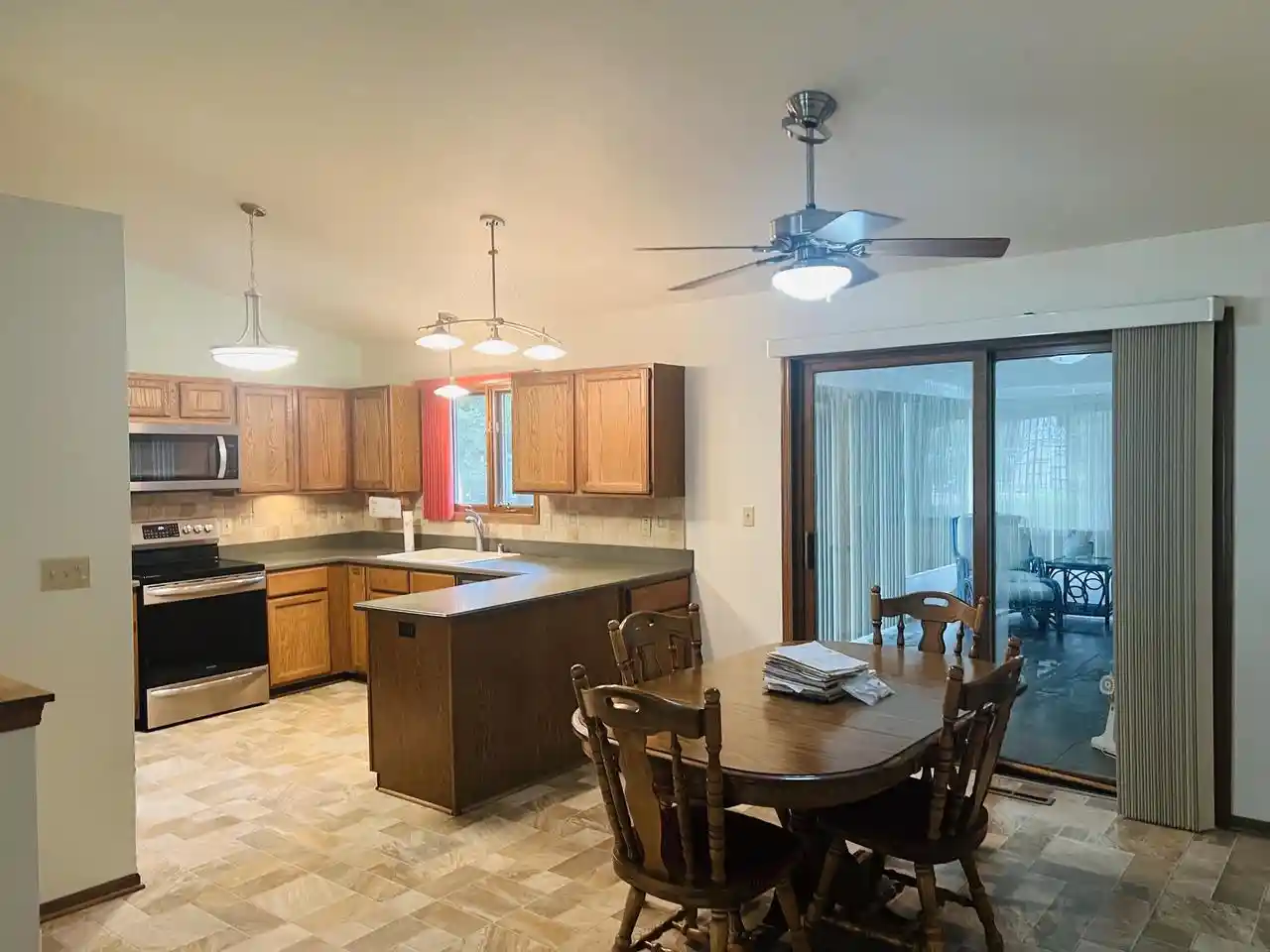 Photo 3 of Single family home for sale at 8815 S Castle Ct, Franklin, WI 53132 | MLS# 1981346 | Listing updated on 2026-09-22