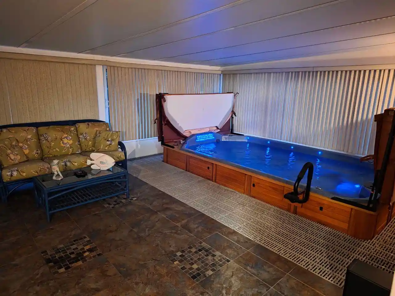 Photo 4 of Single family home for sale at 8815 S Castle Ct, Franklin, WI 53132 | MLS# 1981346 | Listing updated on 2026-09-22