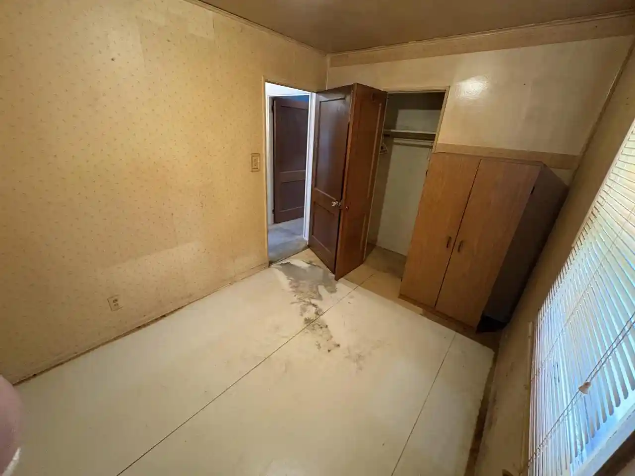 Photo 3 of Single family home for sale at 5231 N 52nd Street, Milwaukee, WI 53218 | MLS# 1981350 | Listing updated on 2026-10-01