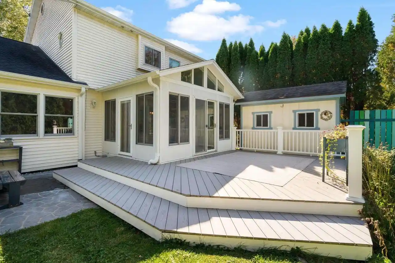 Photo 2 of Single family home for sale at 400 St Andrews Ct, Waunakee, WI 53597 | MLS# 2033036 | Listing updated on 2026-10-09
