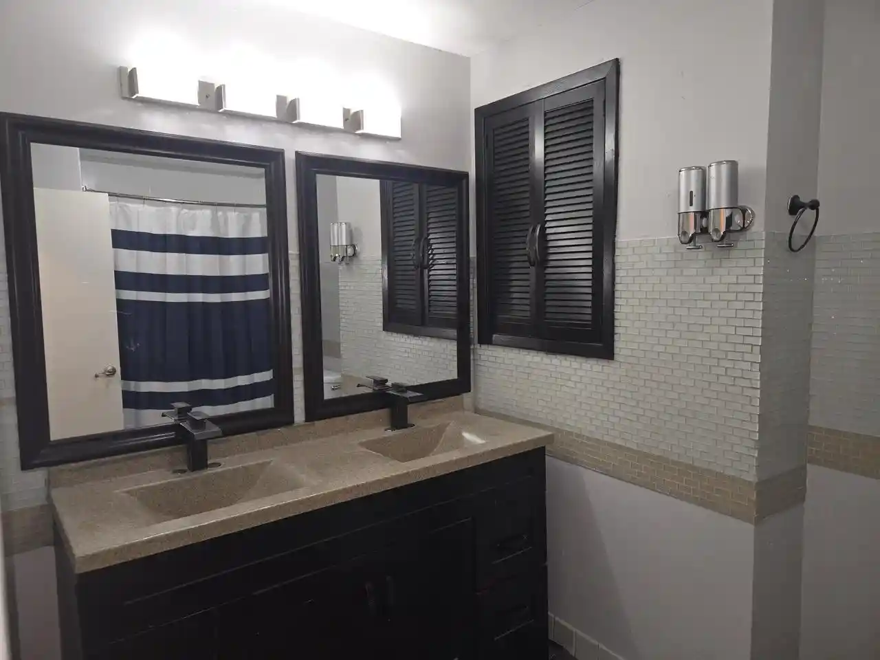 Photo 4 of Condo for sale at 6248 W Port Ave, Milwaukee, WI 53223 | MLS# 1981360 | Listing updated on 2026-10-06