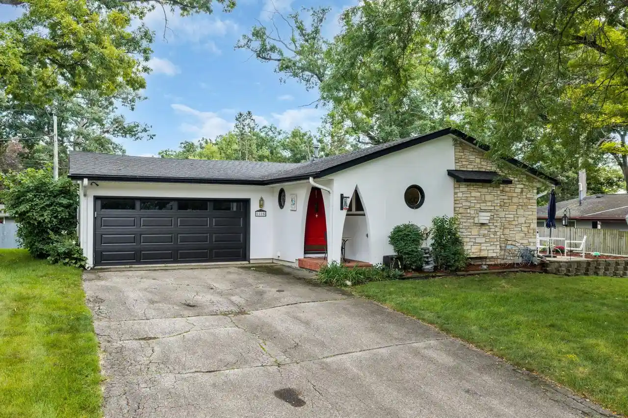 Photo 1 of Single family home for sale at 1115 Bonnie Brae Ln, Lake Geneva, WI 53147 | MLS# 1981373 | Listing updated on 2026-09-19