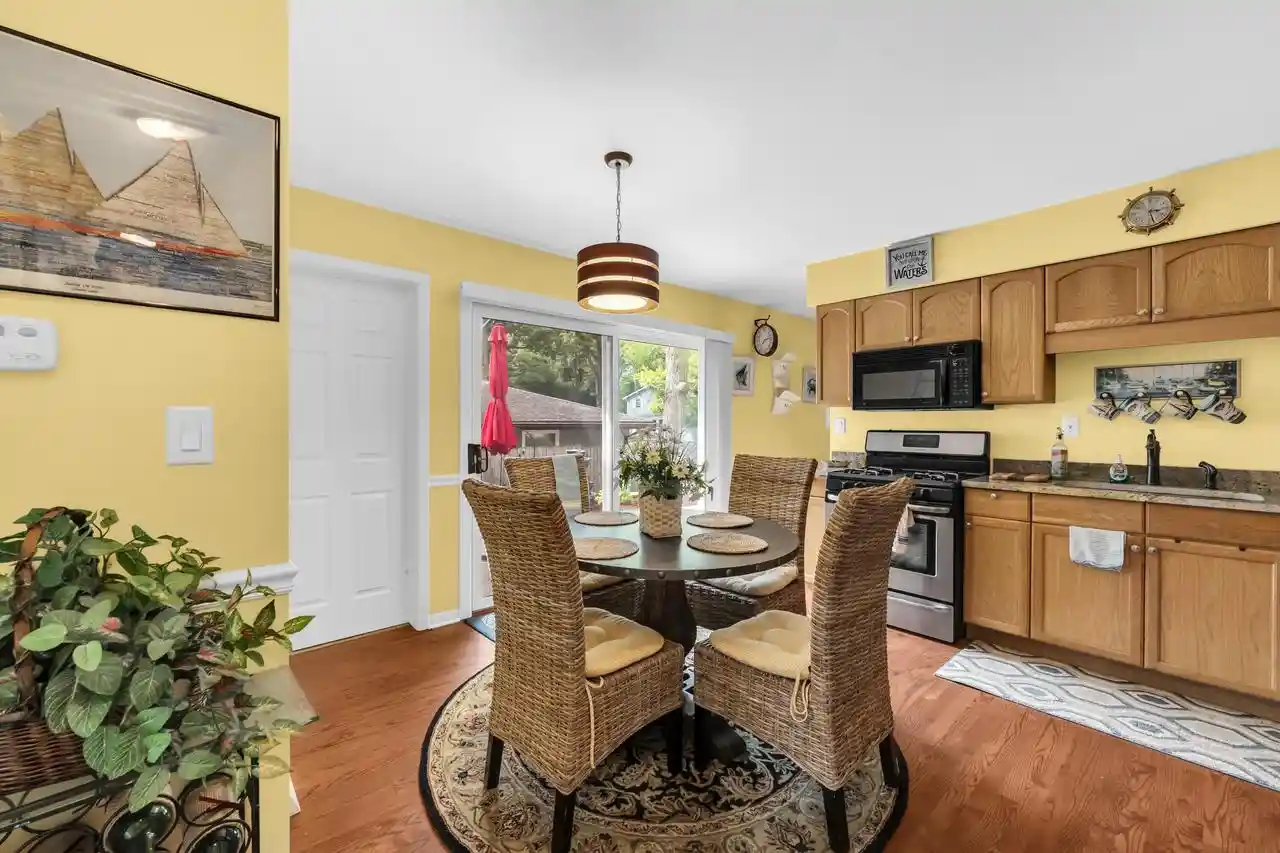 Photo 3 of Single family home for sale at 1115 Bonnie Brae Ln, Lake Geneva, WI 53147 | MLS# 1981373 | Listing updated on 2026-09-19