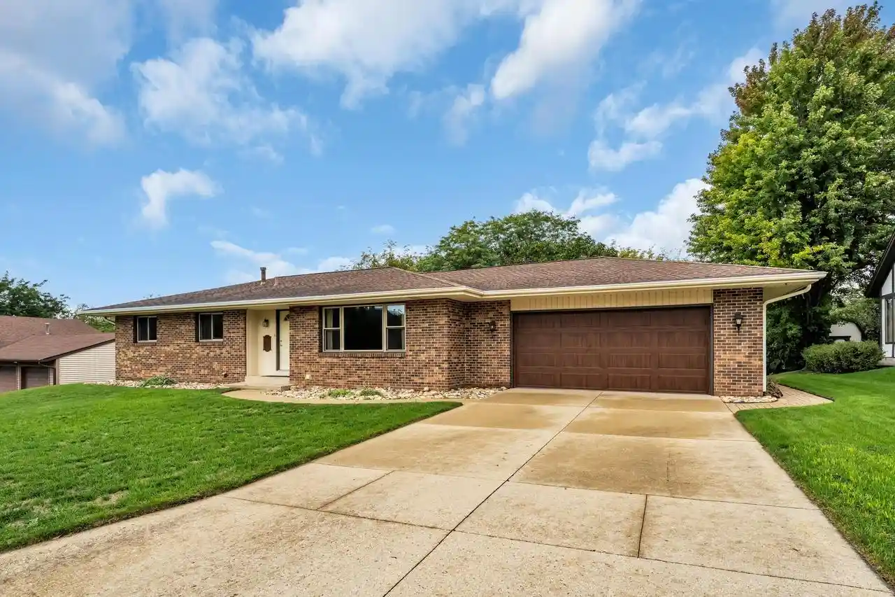 Photo 1 of Single family home for sale at 616 Briody St, Burlington, WI 53105 | MLS# 1981374 | Listing updated on 2026-09-19