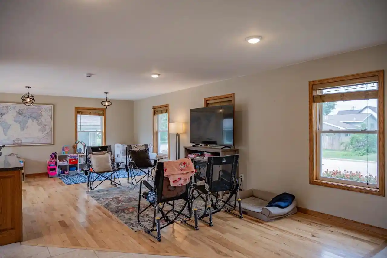 Photo 4 of Single family home for sale at 511 W Pearl St, New Lisbon, WI 53950 | MLS# 2033049 | Listing updated on 2026-09-22