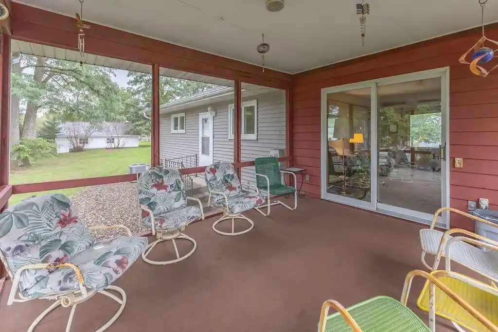 Photo 4 of Single family home for sale at 349 6th Avenue N, Onalaska, WI 54650 | MLS# 1981394 | Listing updated on 2026-09-19
