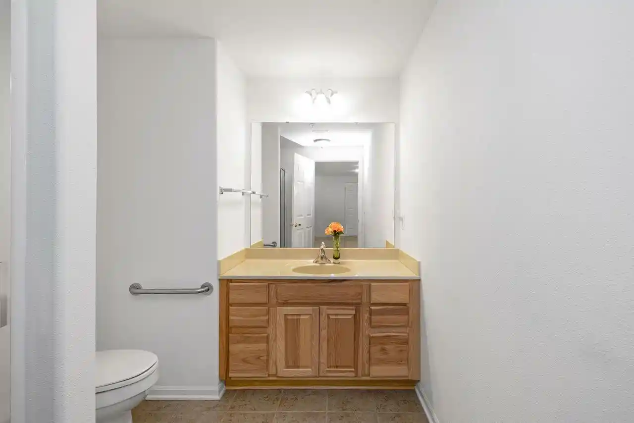 Listing Photo 5 - Condo for sale in building located at 370 E Veterans Wy, Mukwonago, WI 53149 - Unit #4