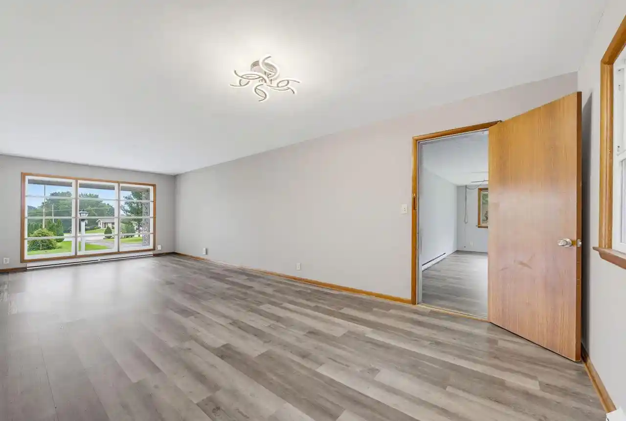 Photo 3 of Single family home for sale at 1604 N Green Bay Rd, Mount Pleasant, WI 53406 | MLS# 1981410 | Listing updated on 2026-09-22