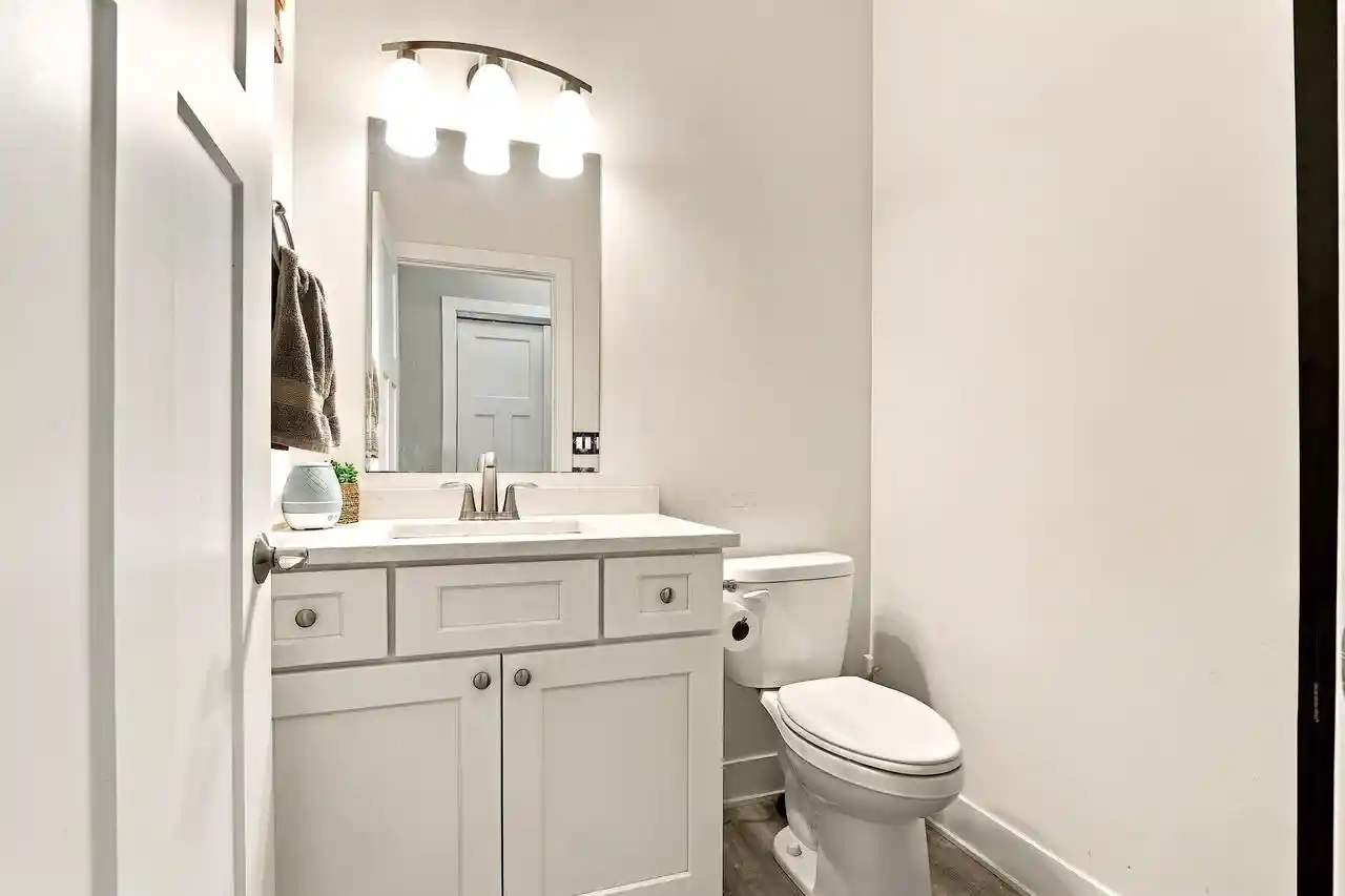 Photo 4 of Single family home for sale at 78 Menomonee Rd, Williams Bay, WI 53191 | MLS# 1981417 | Listing updated on 2026-09-25