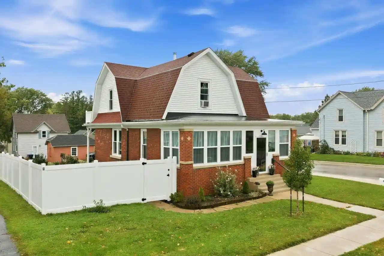 Photo 1 of Single family home for sale at 204 Juneau St, Horicon, WI 53032 | MLS# 1981425 | Listing updated on 2026-09-25
