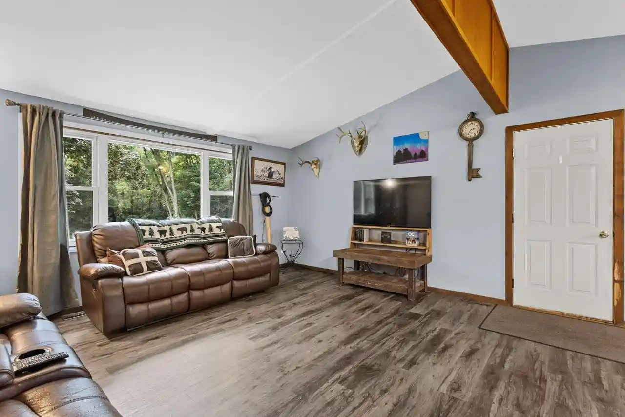 Photo 3 of Single family home for sale at W10286 County Rd O, Portage, WI 53901 | MLS# 2033058 | Listing updated on 2026-09-22
