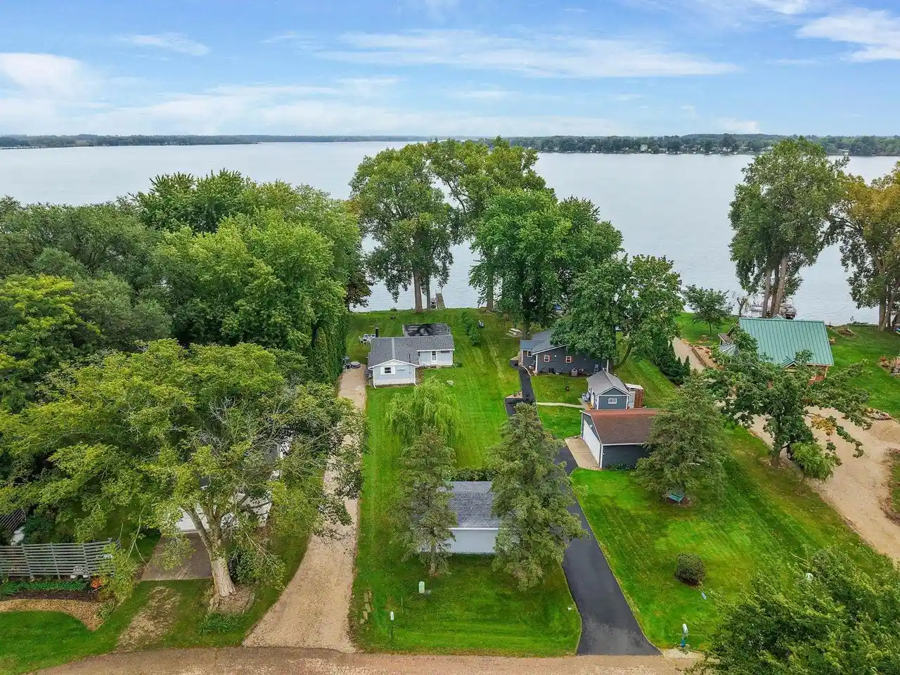 Photo 1 of Single family home for sale at N9336 Idle Hour Dr, Randolph, WI 53956 | MLS# 2033060 | Listing updated on 2026-10-07