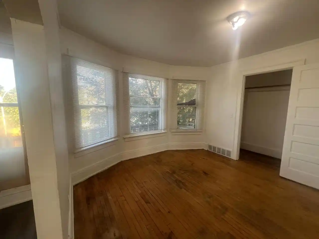 Listing Photo 5 - Condo for sale in building located at 1253-1255 N 34th St, Milwaukee, WI 53208 - Unit #1255