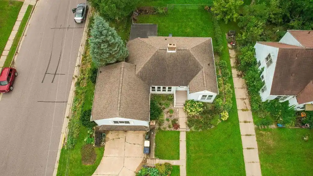 Photo 2 of Single family home for sale at 600 Tremont St, Mauston, WI 53948 | MLS# 2033076 | Listing updated on 2026-09-20