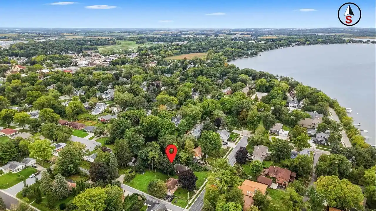 Photo 3 of Single family home for sale at 524 Griffith St, Lake Mills, WI 53551 | MLS# 2033077 | Listing updated on 2026-09-21