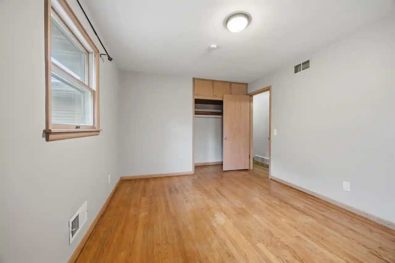 Photo 3 of Single family home for sale at 1010 N Lexington Dr, Janesville, WI 53545 | MLS# 2033081 | Listing updated on 2026-09-23