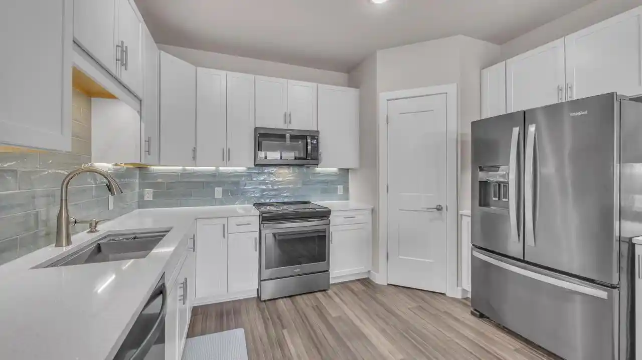 Listing Photo 2 - Condo for sale in building located at 750 S Pier Dr, Sheboygan, WI 53081 - Unit #18