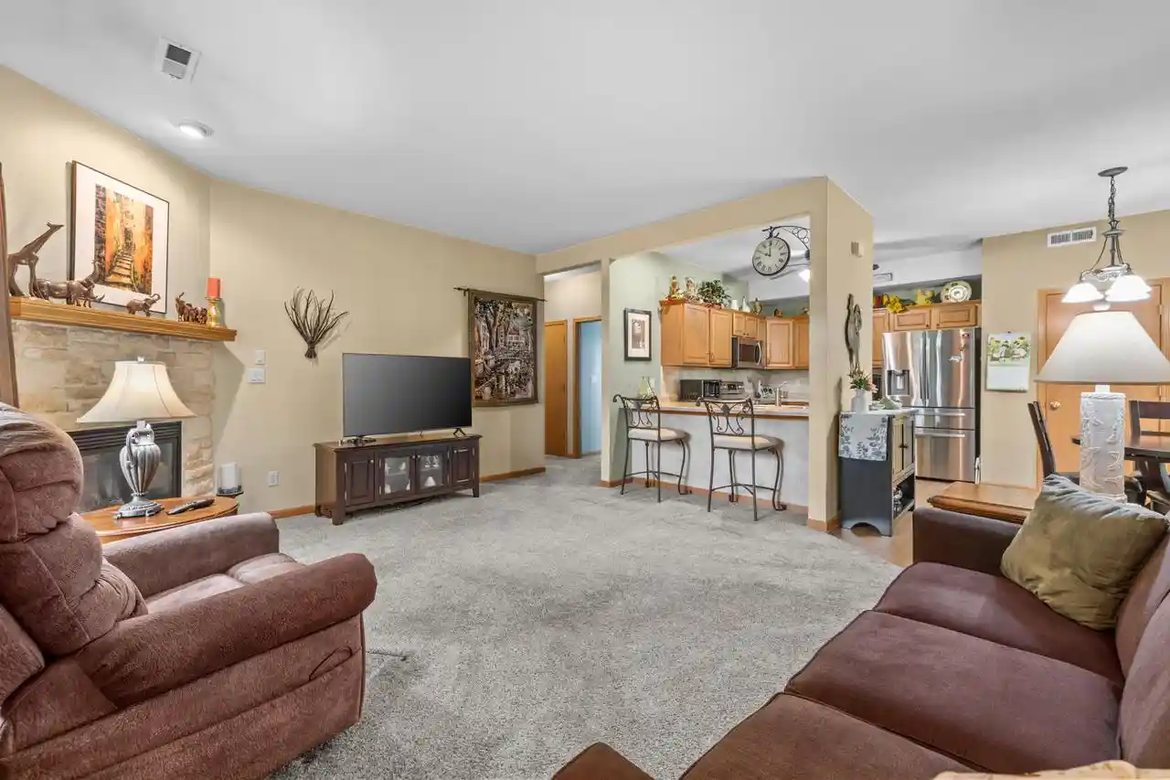 Photo 4 of Condo for sale at W197n17128 Stonewall Dr, Jackson, WI 53037 | MLS# 1981463 | Listing updated on 2026-09-21