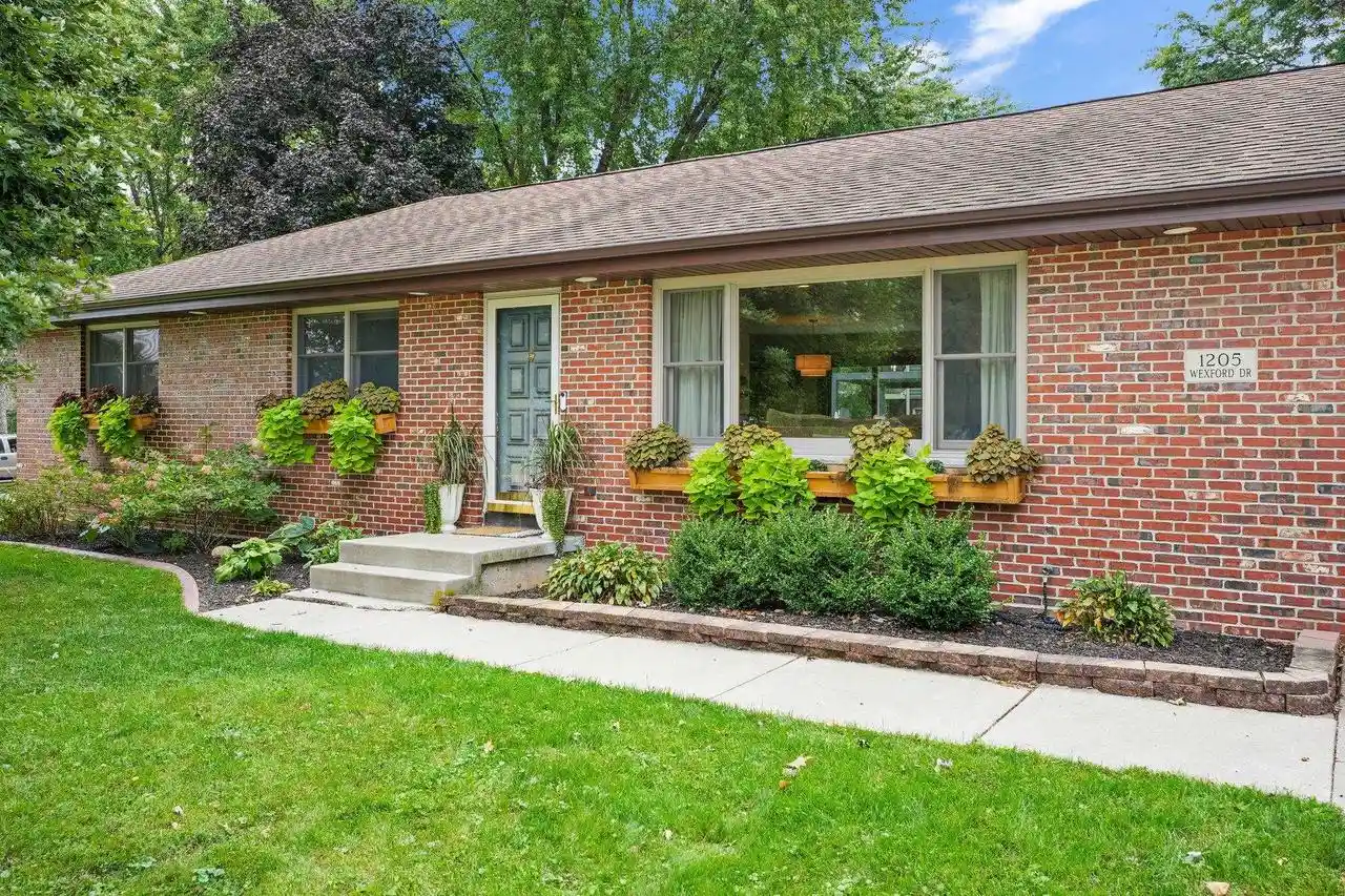 Photo 1 of Single family home for sale at 1205 Wexford Dr, Waunakee, WI 53597 | MLS# 2033083 | Listing updated on 2026-10-01