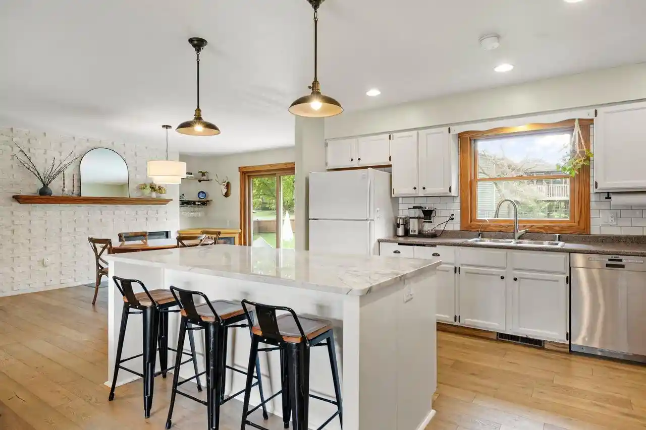 Photo 3 of Single family home for sale at 1205 Wexford Dr, Waunakee, WI 53597 | MLS# 2033083 | Listing updated on 2026-10-01