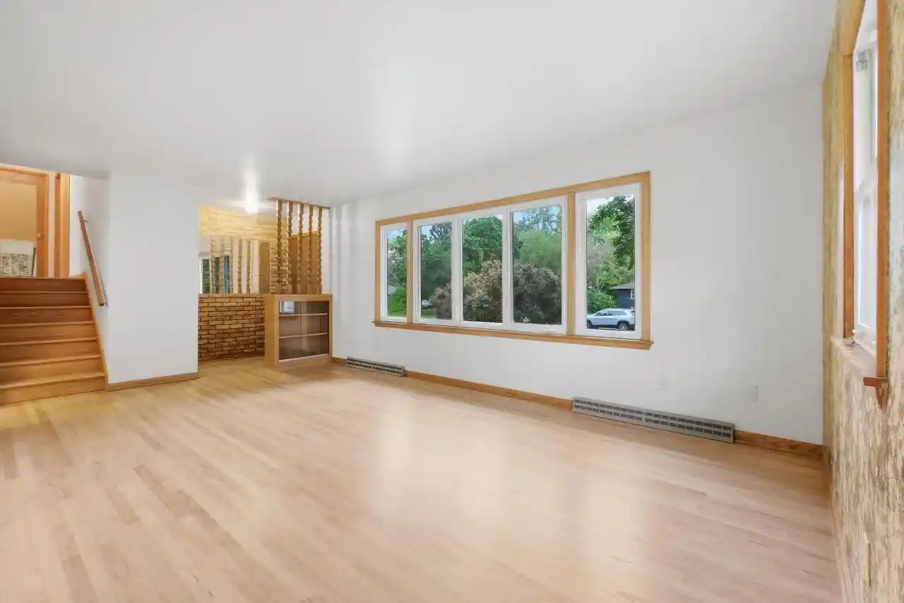 Photo 3 of Single family home for sale at 607 Hillcrest Dr, Oregon, WI 53575 | MLS# 2033085 | Listing updated on 2026-10-02
