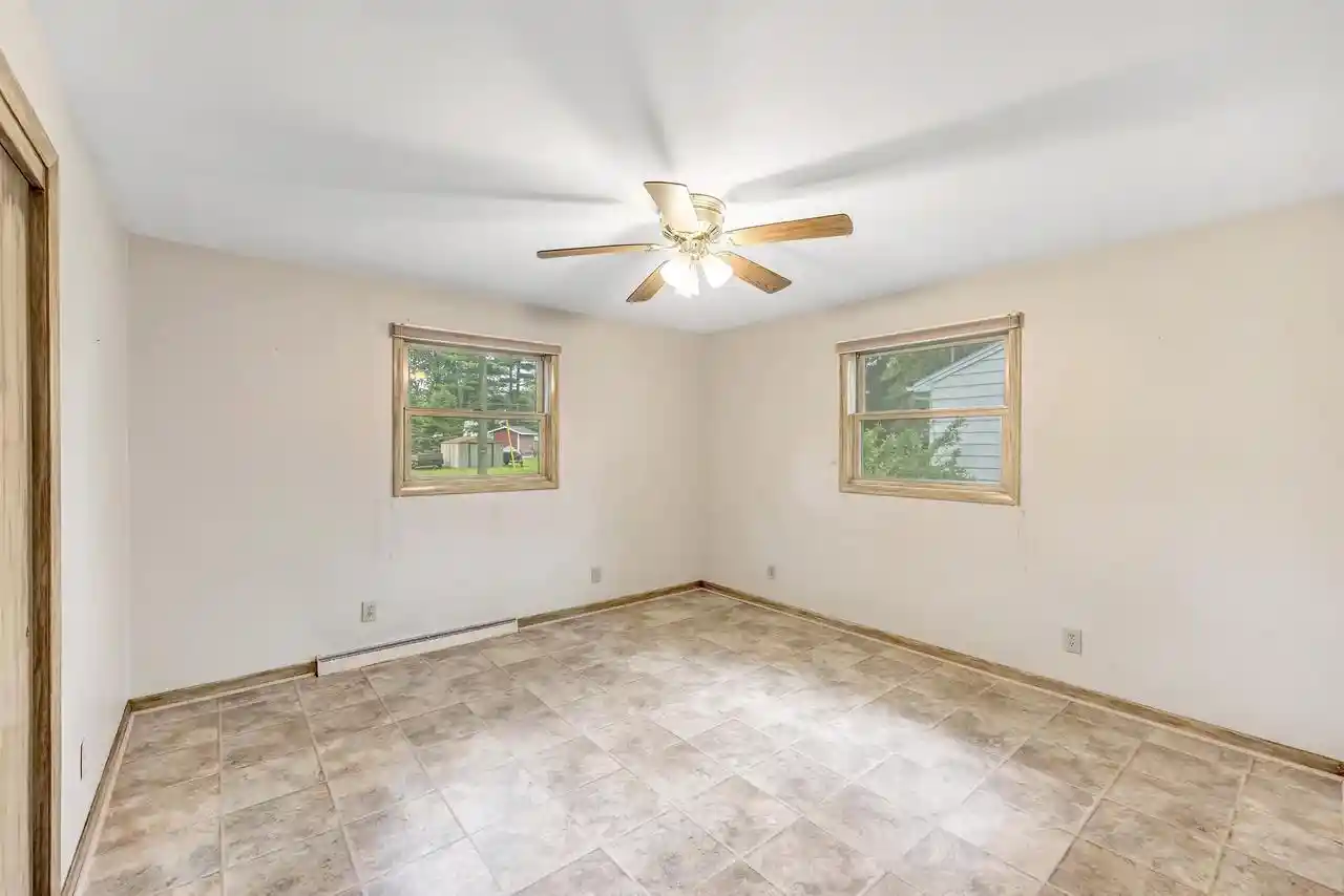 Photo 2 of Single family home for sale at 3235 N Morrison St, Appleton, WI 54911 | MLS# 50332976 | Listing updated on 2026-09-21
