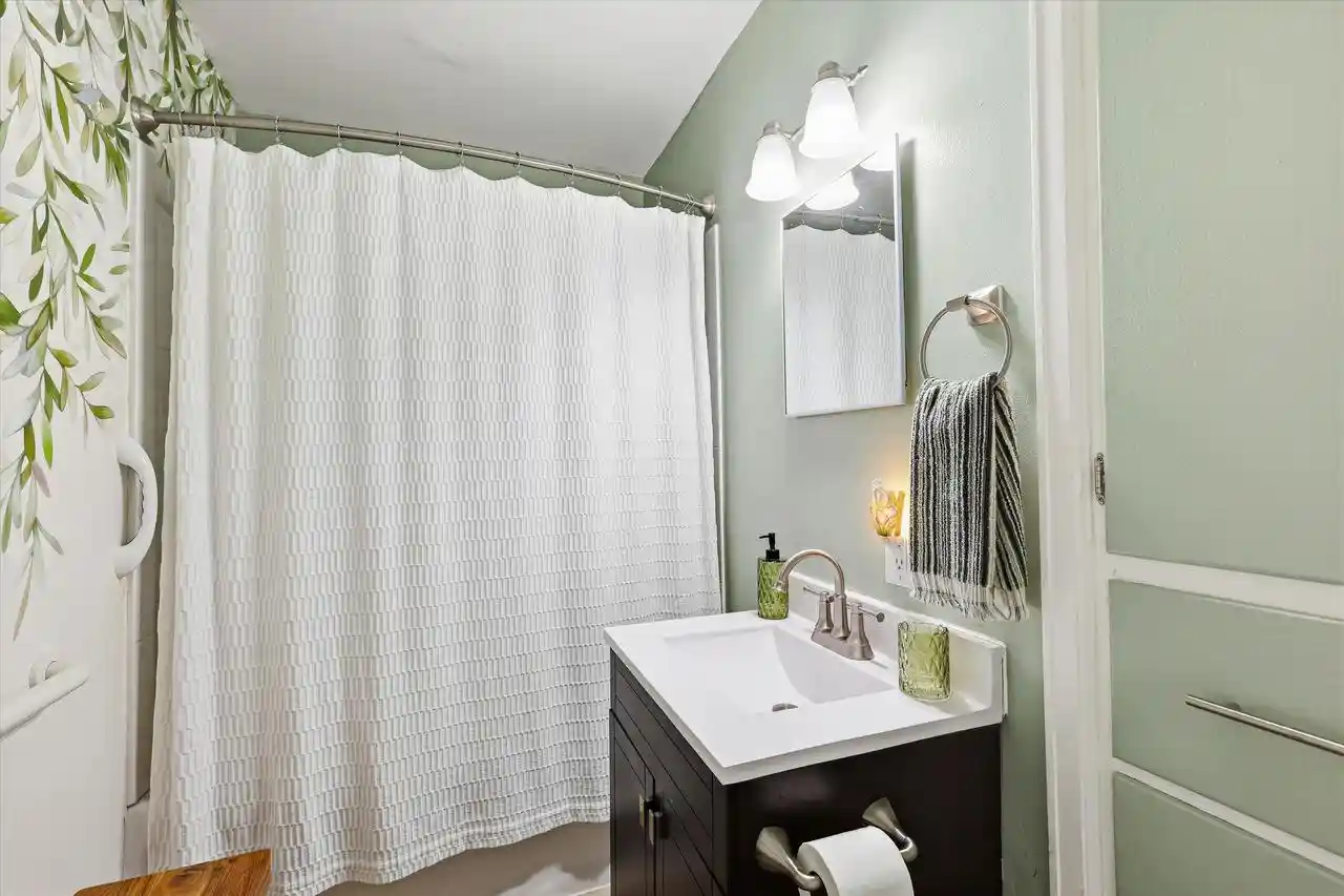 Photo 3 of Single family home for sale at 731 E Roosevelt St, Appleton, WI 54911 | MLS# 50332985 | Listing updated on 2026-09-21