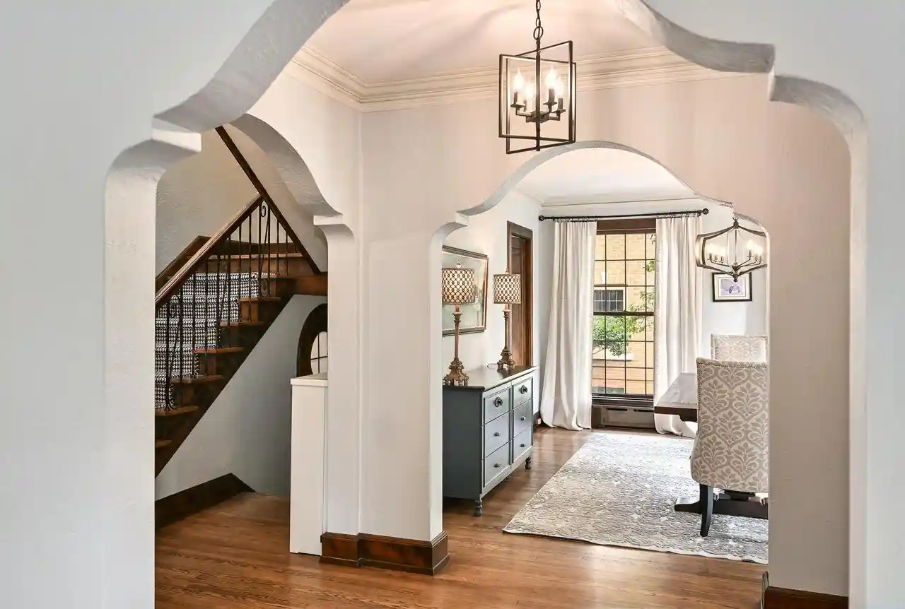 Photo 3 of Single family home for sale at 3529 N Summit Ave, Milwaukee, WI 53211 | MLS# 1981471 | Listing updated on 2026-09-27
