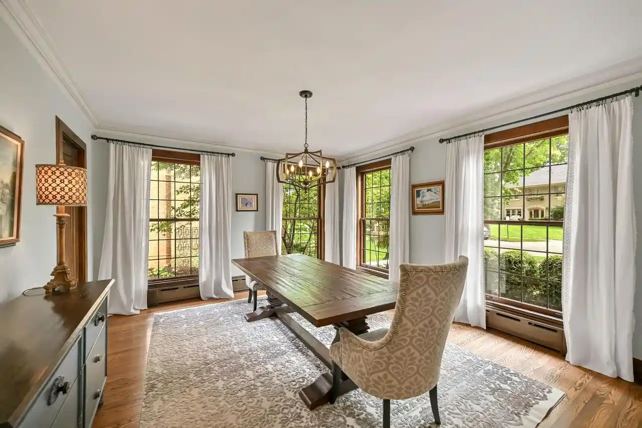 Photo 3 of Single family home for sale at 3529 N Summit Ave, Milwaukee, WI 53211 | MLS# 1981471 | Listing updated on 2026-09-27