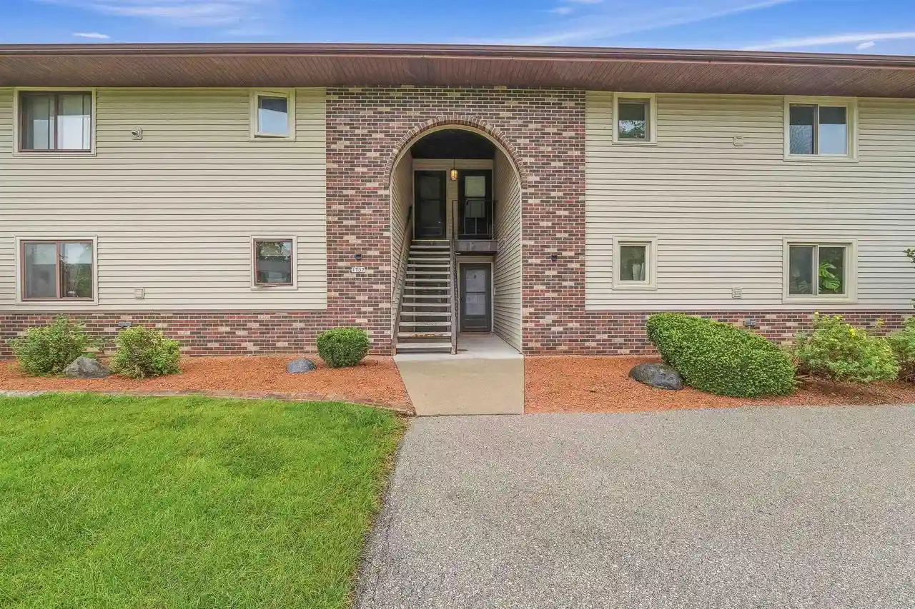 Photo 1 of Condo for sale at 1737 Maricopa Dr #C, Oshkosh, WI 54904 | MLS# 50332987 | Listing updated on 2026-09-21