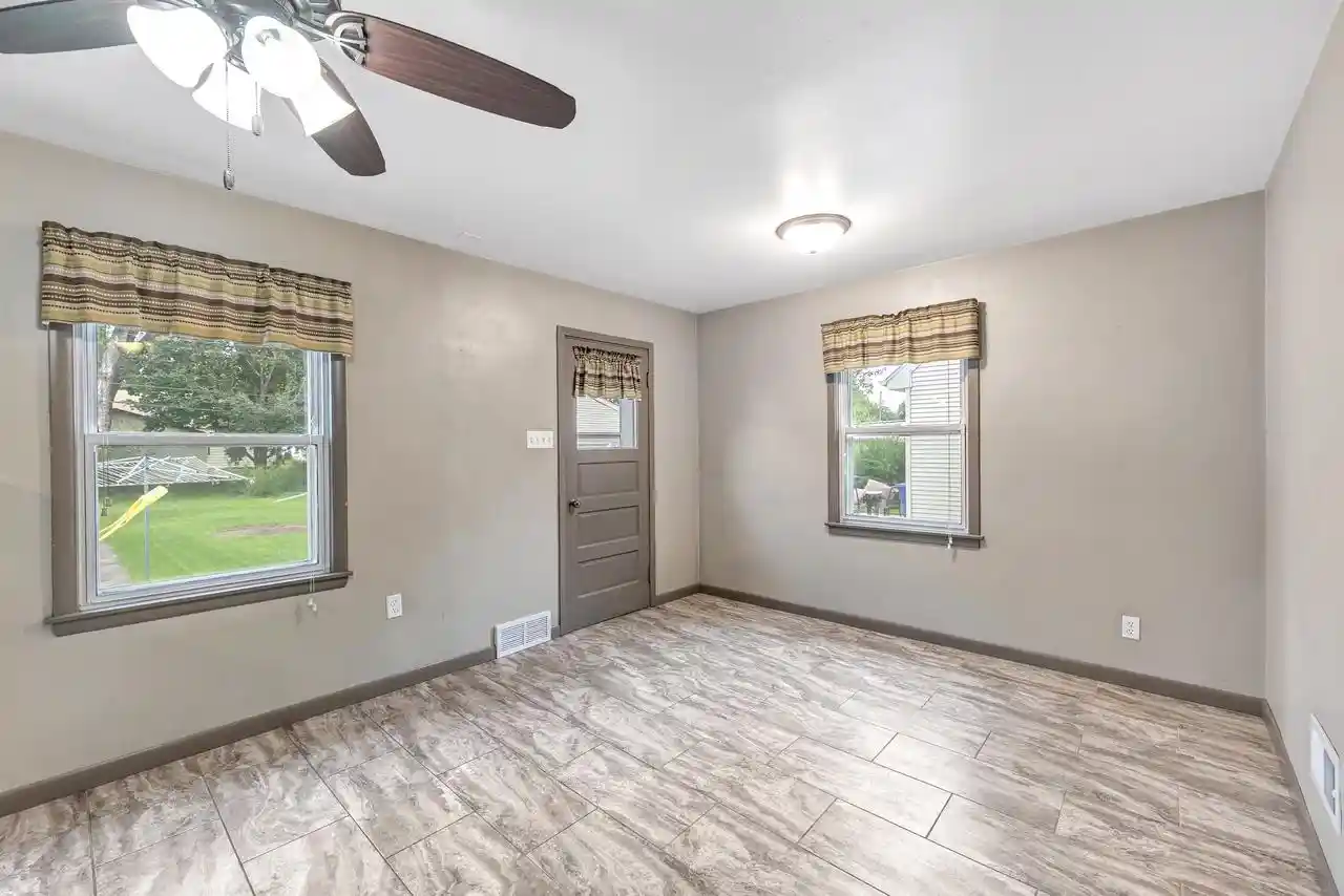 Photo 1 of Single family home for sale at 1019 Marshall Ave, Green Bay, WI 54303 | MLS# 50332998 | Listing updated on 2026-09-22