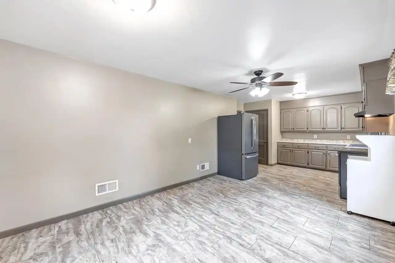Photo 2 of Single family home for sale at 1019 Marshall Ave, Green Bay, WI 54303 | MLS# 50332998 | Listing updated on 2026-09-22