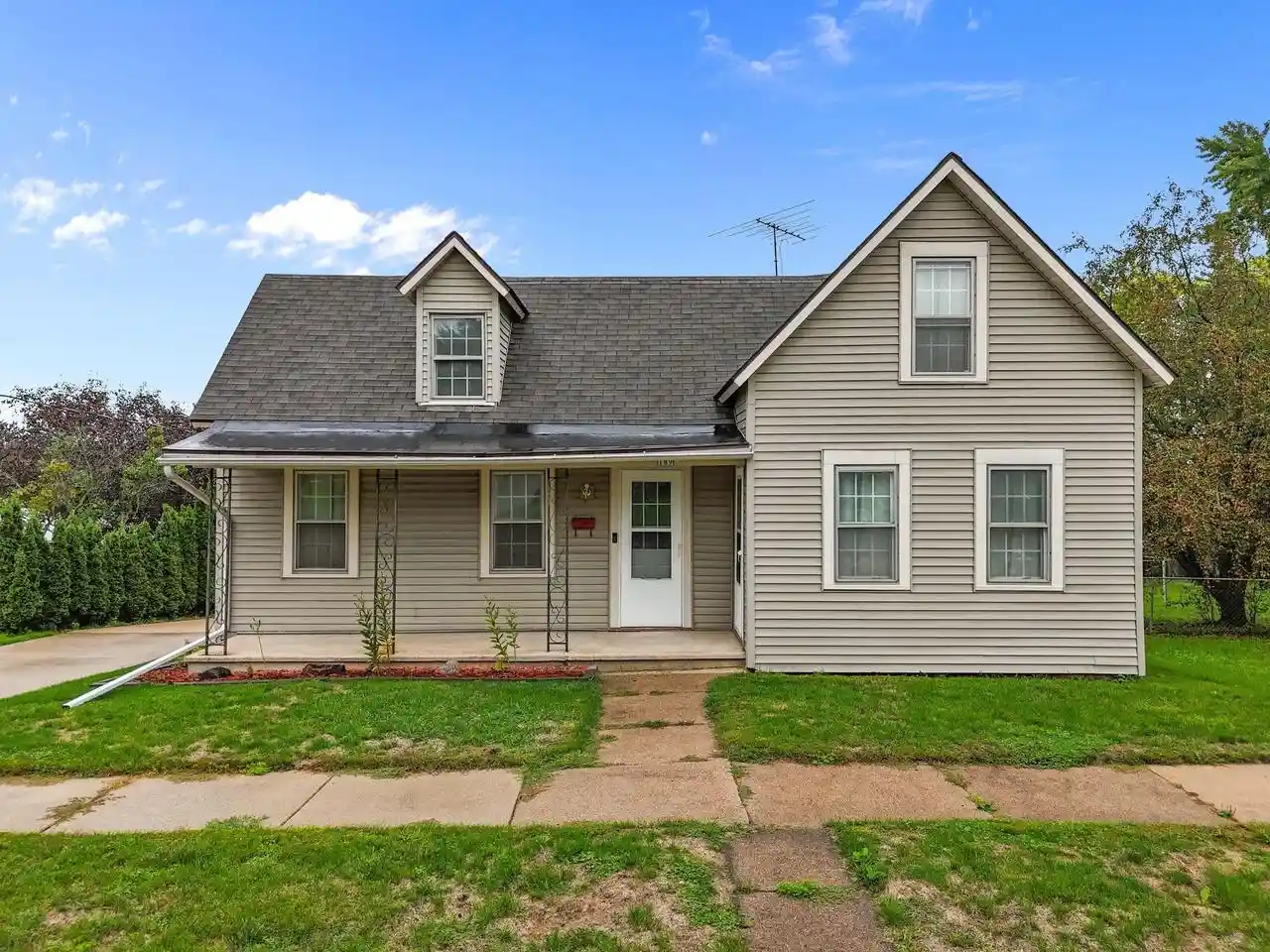 Single family home for sale at 189 E Berlin St, Berlin, WI 54923 | MLS# 50332993