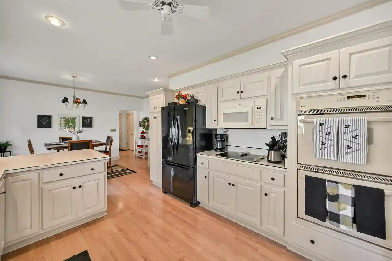 Photo 1 of Condo for sale at 2636 W Lake Forest Ct, Mequon, WI 53092 | MLS# 1981482 | Listing updated on 2026-09-30