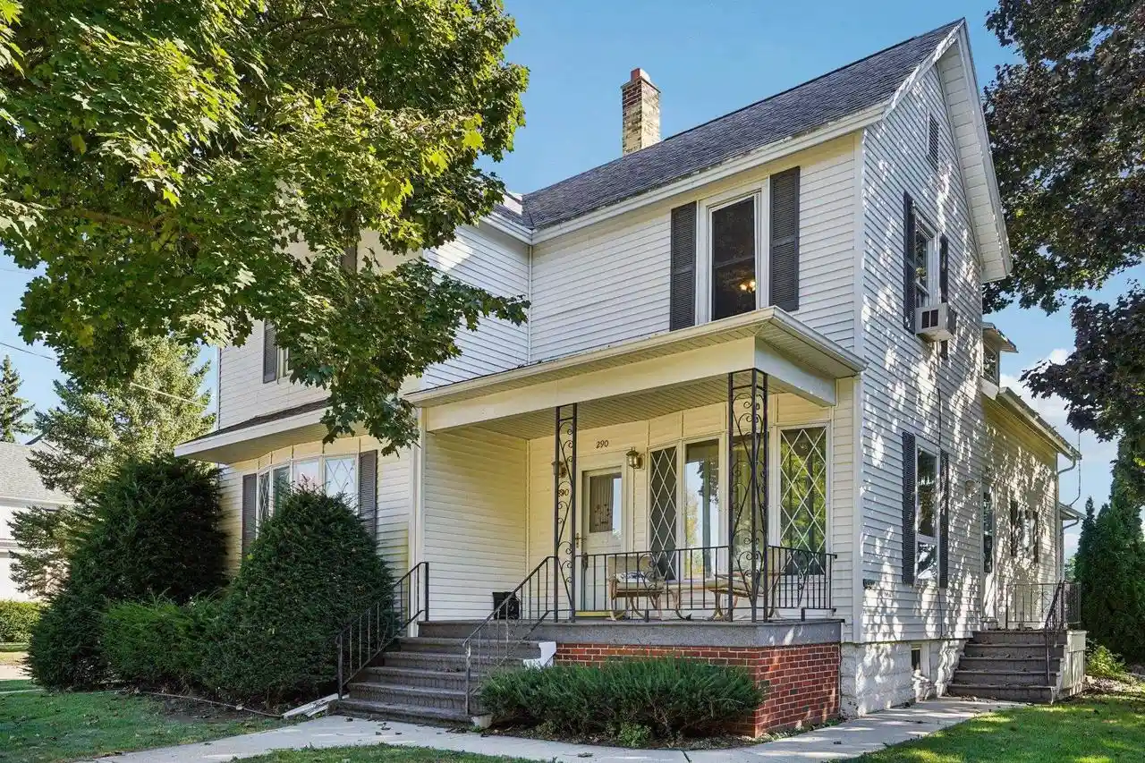 Photo 1 of Single family home for sale at 290 Williams St, Randolph, WI 53956 | MLS# 2033103 | Listing updated on 2026-09-21