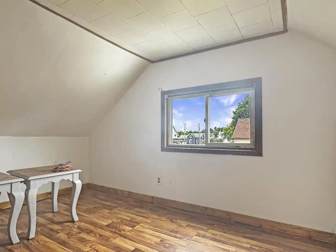 Photo 3 of Single family home for sale at 2100 14th Avenue, Menominee, MI 49858 | MLS# 50333008 | Listing updated on 2026-10-06