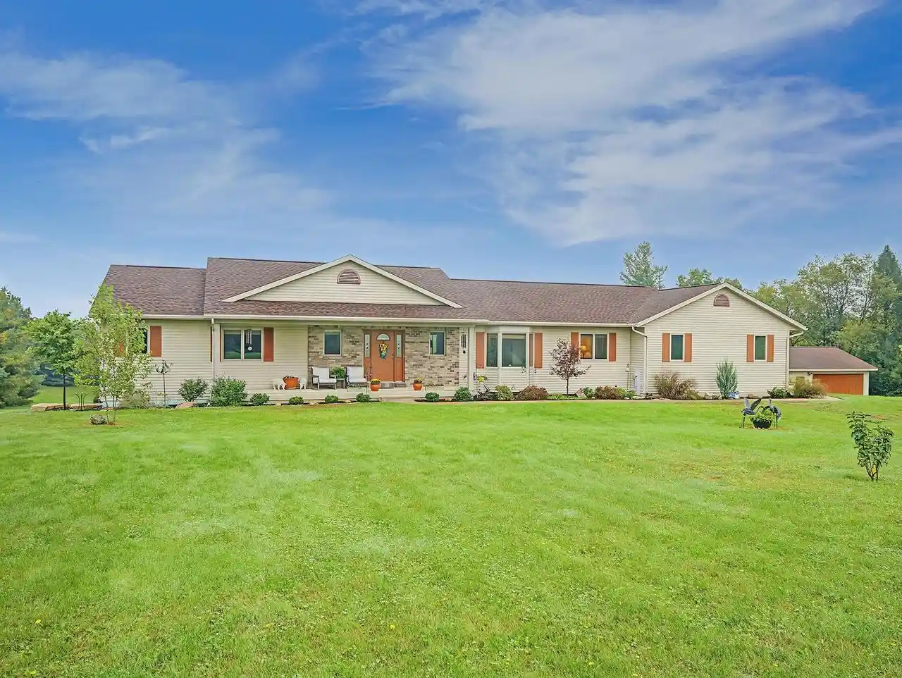 Photo 2 of Single family home for sale at 7920 County Rd Pd, Verona, WI 53593 | MLS# 2033102 | Listing updated on 2026-10-12