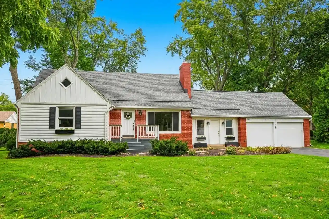 Photo 1 of Single family home for sale at 180 N Elmridge Ave, Brookfield, WI 53005 | MLS# 1981498 | Listing updated on 2026-09-25