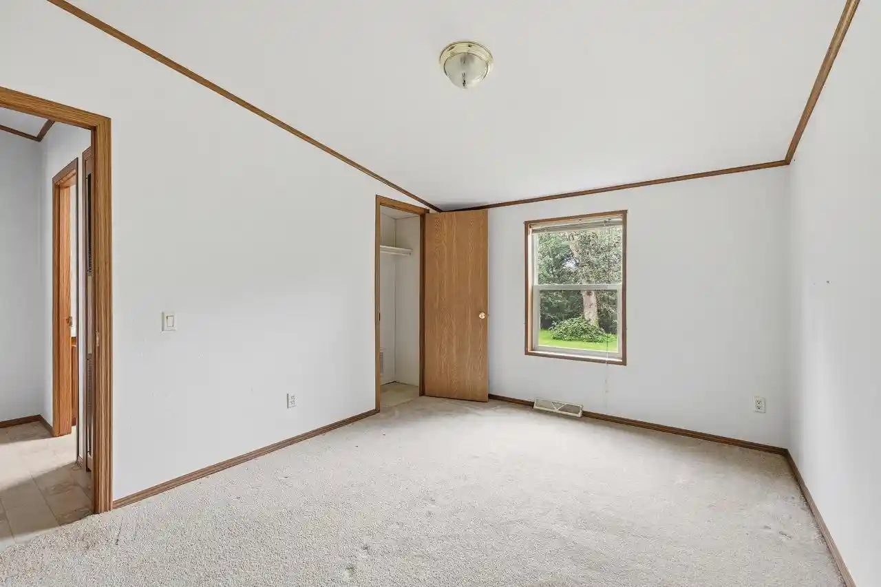 Photo 4 of Single family home for sale at W6758 Bluff Rd, Whitewater, WI 53190 | MLS# 1981495 | Listing updated on 2026-09-25