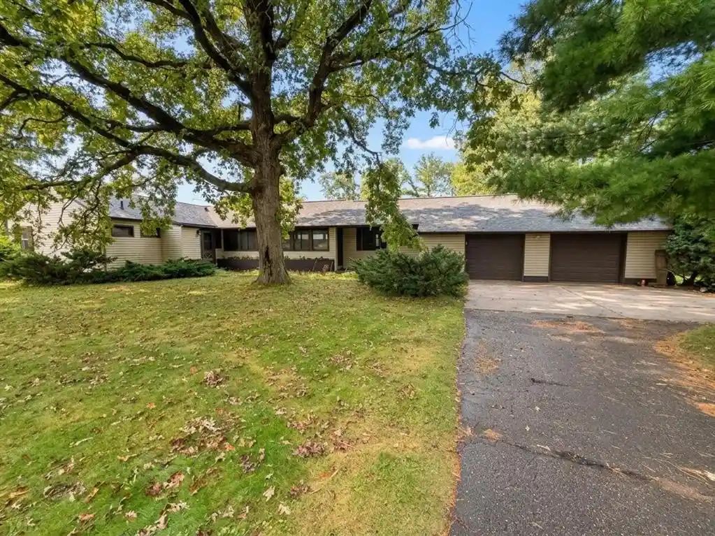 Photo 1 of Single family home for sale at 505 S Mill St, Barron, WI 54812 | MLS# 1605168 | Listing updated on 2026-09-21