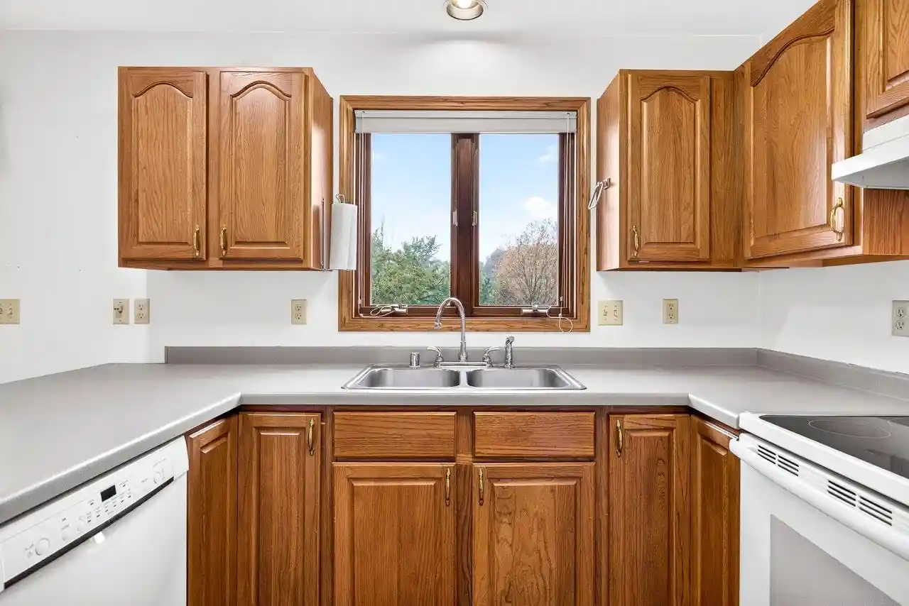 Photo 4 of Single family home for sale at 985 Springs Rd, Fond Du Lac, WI 54935 | MLS# 50333011 | Listing updated on 2026-09-23