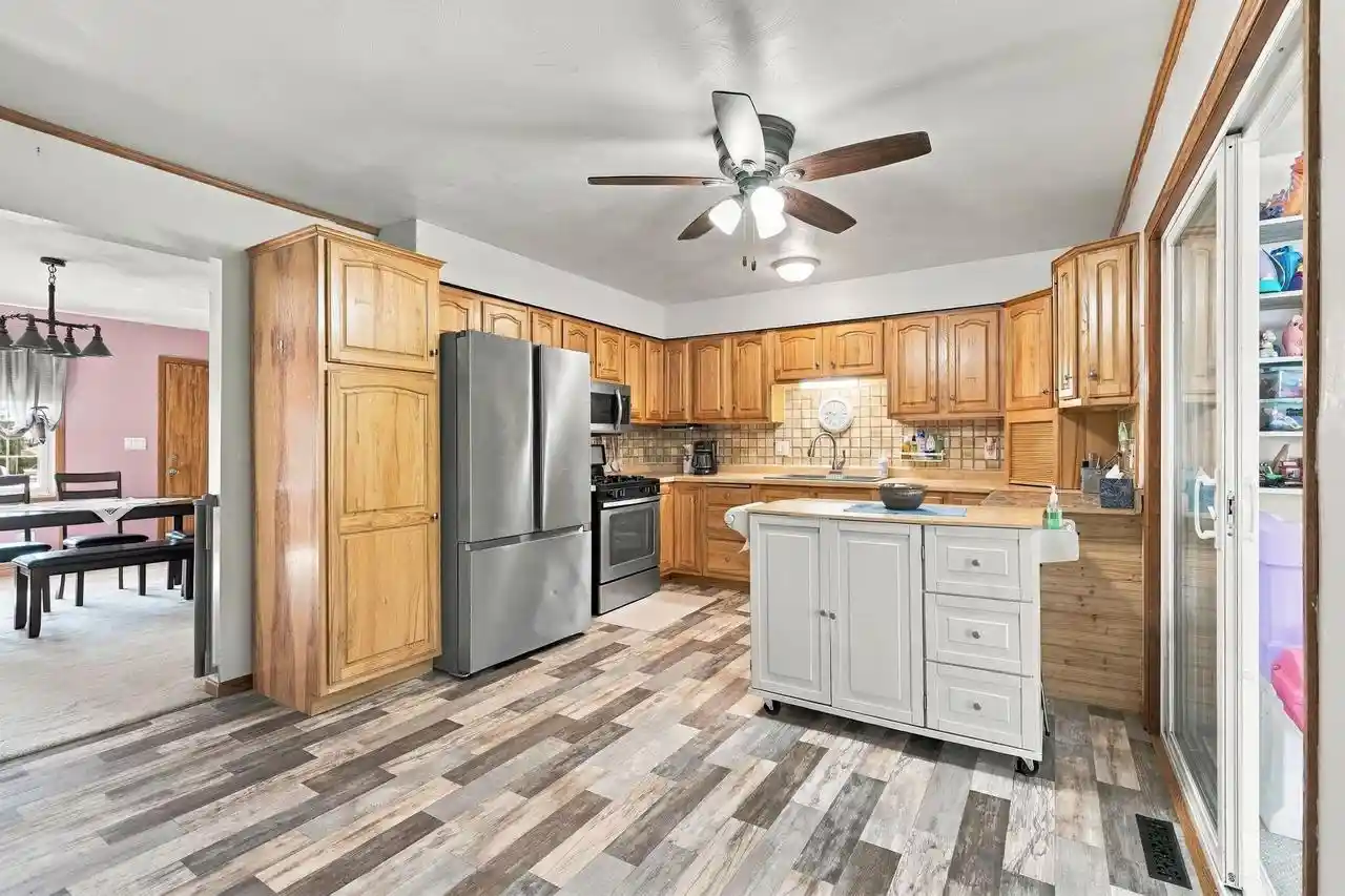 Photo 3 of Single family home for sale at 307 Locust St, Lena, IL 61048 | MLS# 2033108 | Listing updated on 2026-09-29