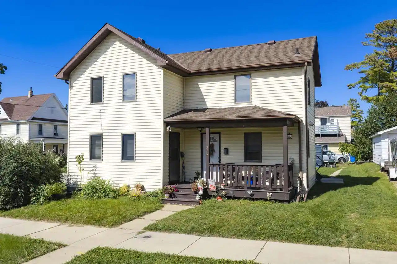 Photo 1 of Multi family home for sale at 600 E Cady St, Watertown, WI 53094 | MLS# 1981508 | Listing updated on 2026-10-01