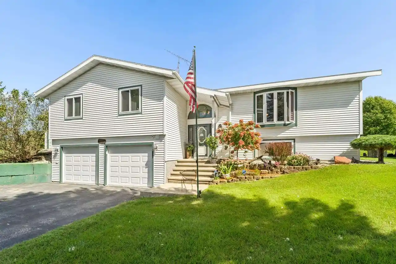 Single family home for sale at N8524 Hickory Rd, Beaver Dam, WI 53916 | MLS# 50333014