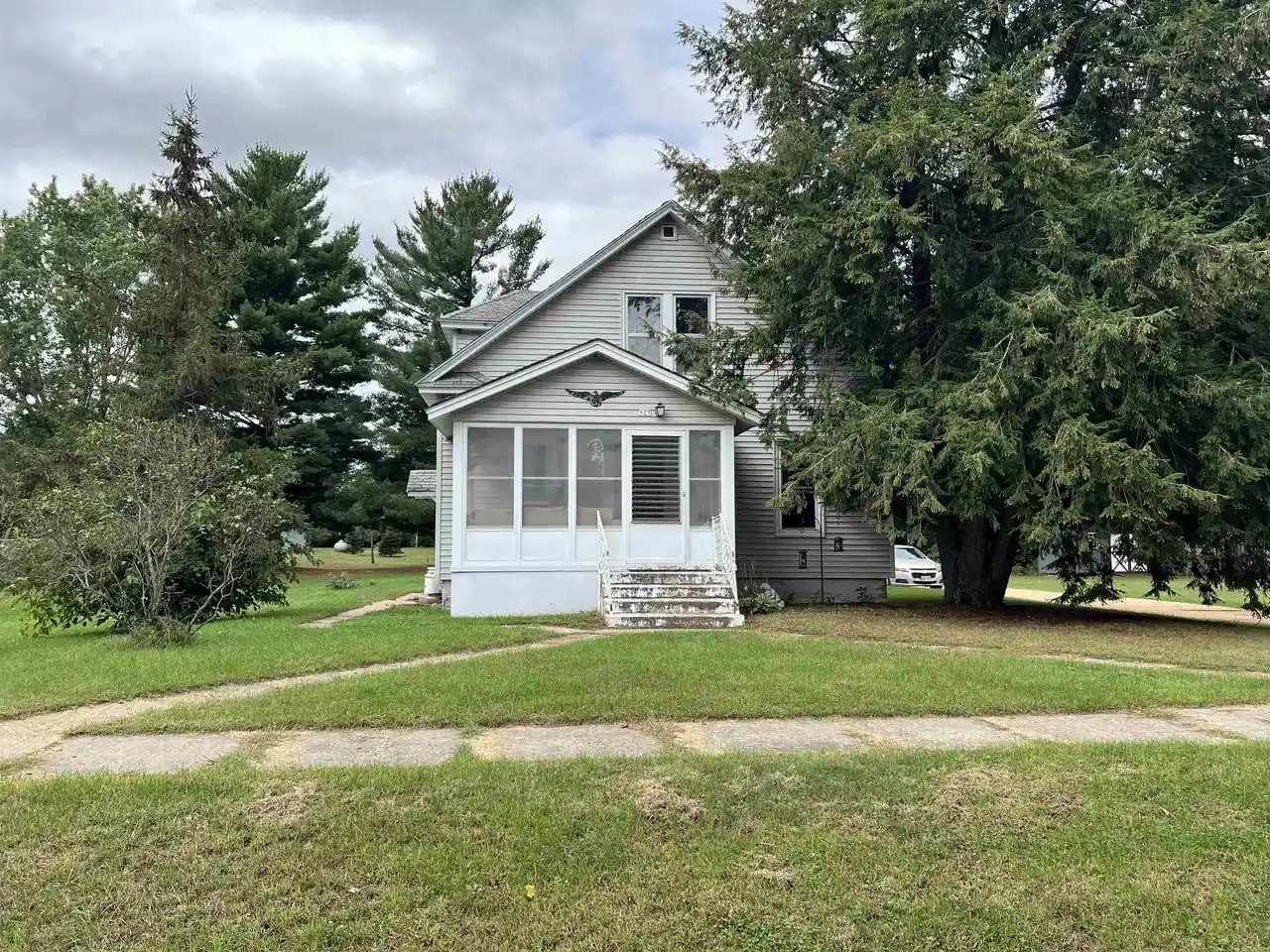 Photo 1 of Single family home for sale at 527 N Iowa St, Muscoda, WI 53573 | MLS# 2033112 | Listing updated on 2026-09-23