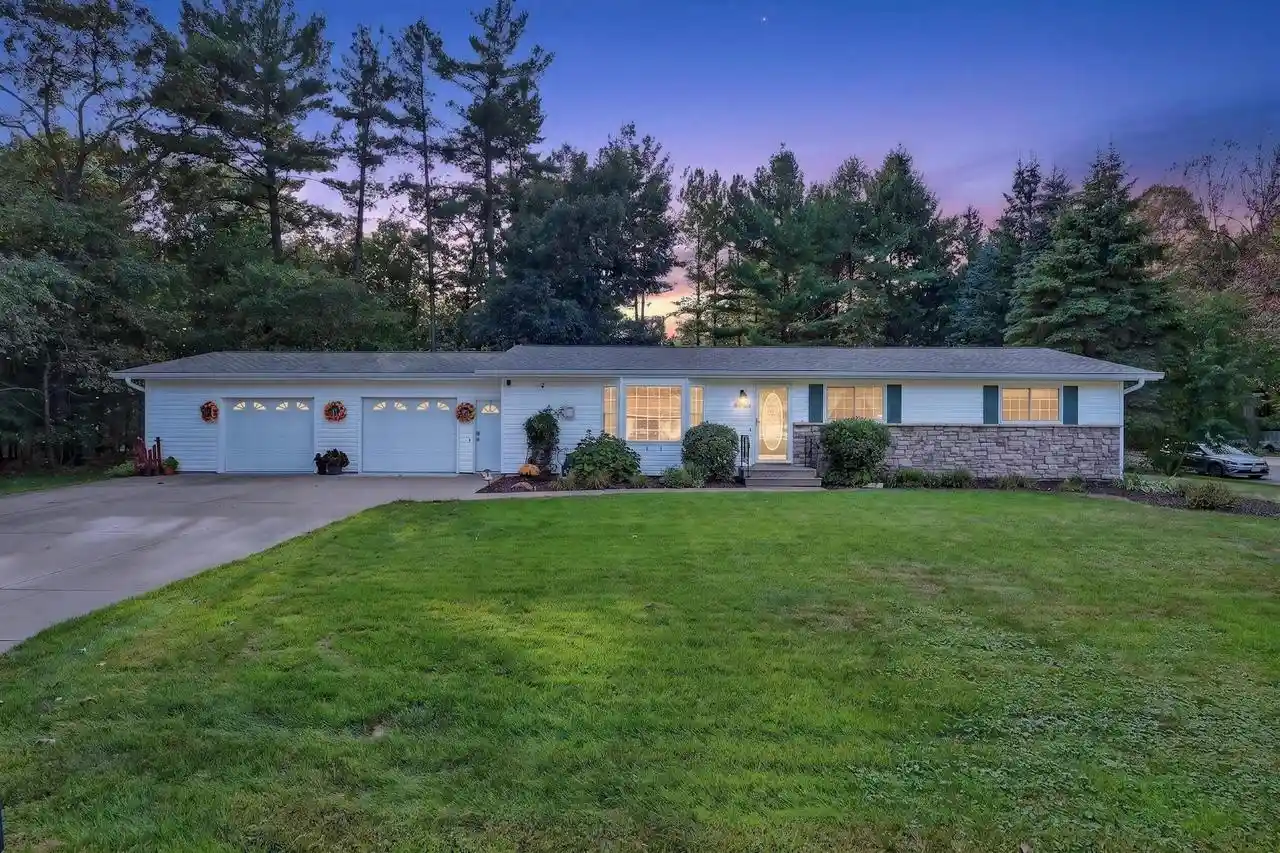 Single family home for sale at 1510 25th Avenue S, Wisconsin Rapids, WI 54495 | MLS# 22604679