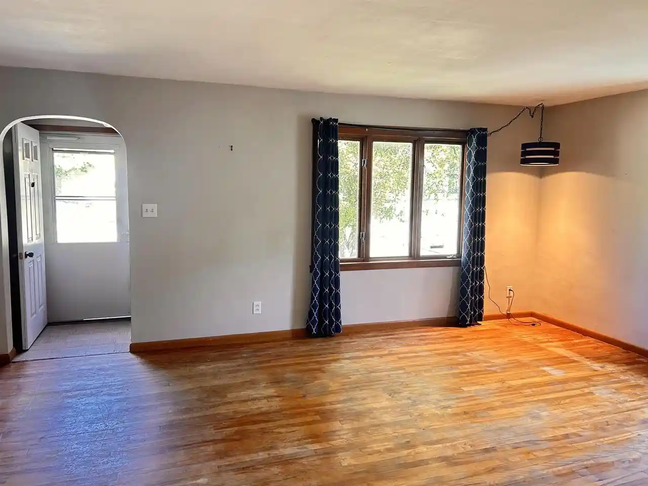 Photo 4 of Single family home for sale at 3009 Hall Ave, Marinette, WI 54143 | MLS# 50333020 | Listing updated on 2026-09-22